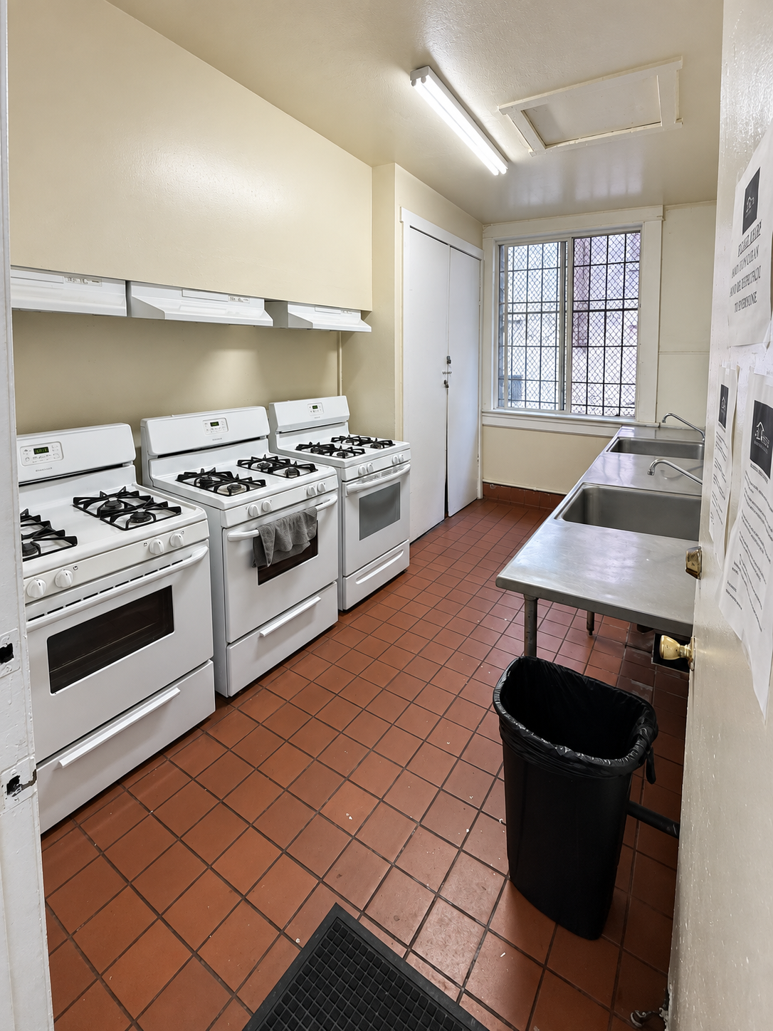 DTLA Studio with Private Full Bathroom rental photo